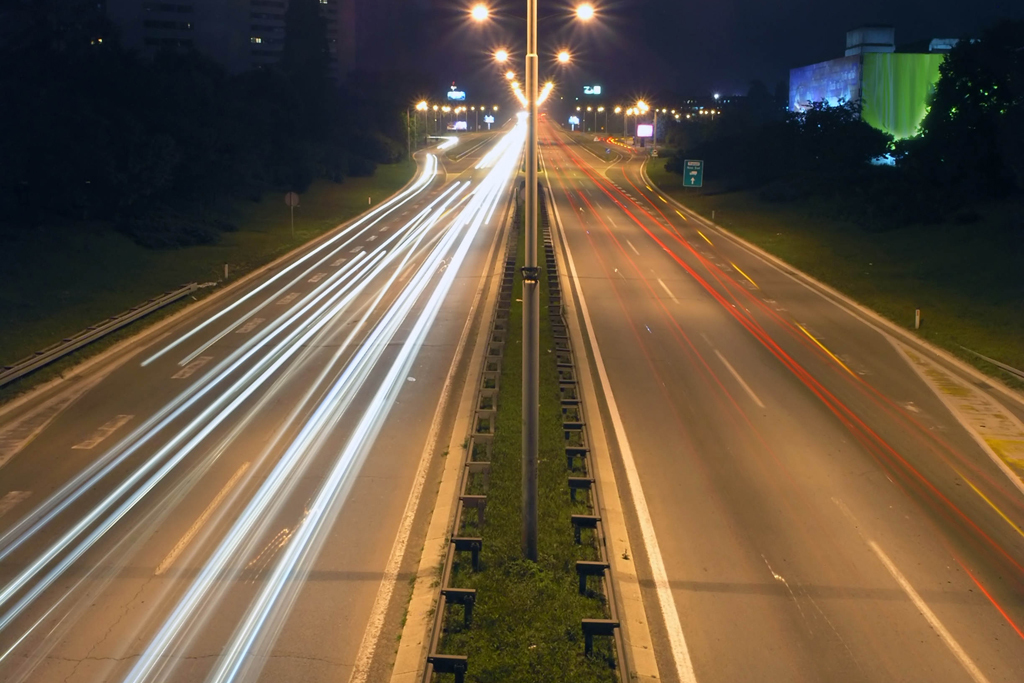 Генеральна дирекція національних доріг і автострад Польщі (GDDKiA) планує, що будівництво автобану A4 від Кракова до кордону з Україною (прикордонний перехід Корчова-Краковець) буде повністю закінчено до початку 2015 року