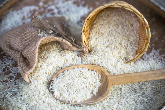 Як варити довгозерний і середньозерний рис