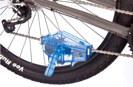 Як і будь-яка інша частина велосипеда, вело-ланцюг потребує якісного догляду - регулярному чищенні, а також хорошою мастилі