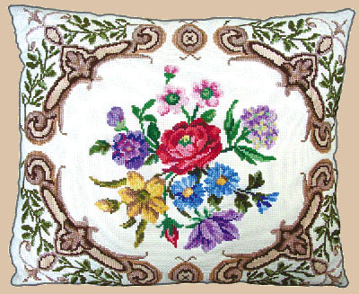 Подушка з квітами і орнаментом